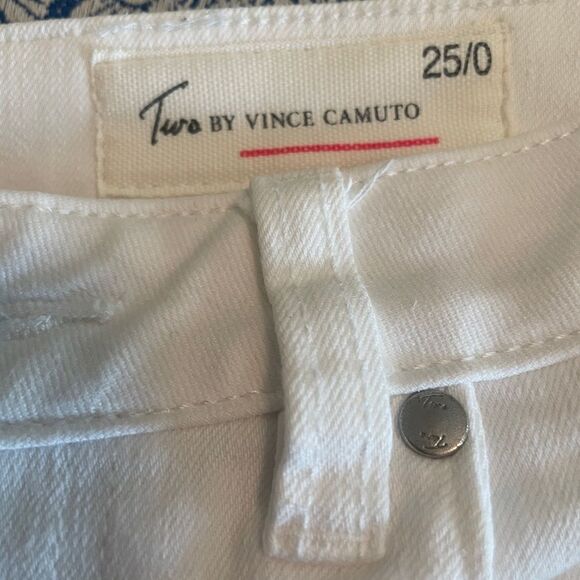 Two By Vince Camuto White Jeans - size 25/0 - Picture 4 of 5